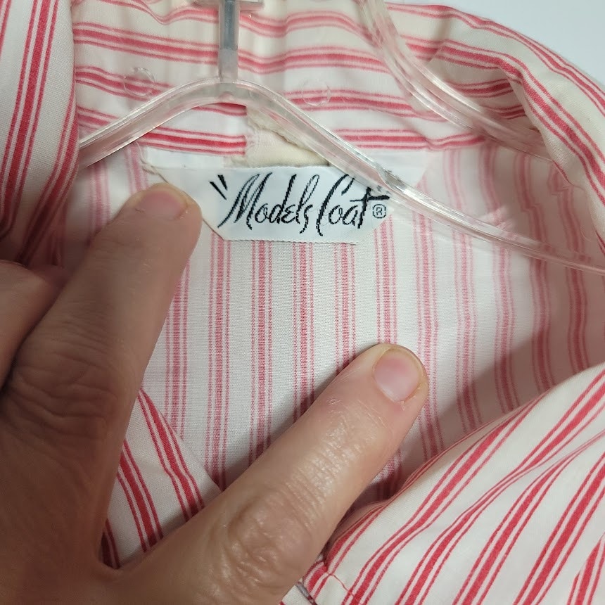 VINTAGE Red White Striped Models Coat Housecoat Housedress Large Pocket Snaps