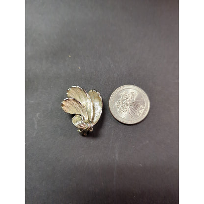 Vintage LISNER Silver Tone Floral Clip-On Earrings Sculptural Mid-Century Style