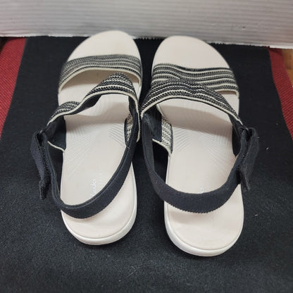 Clarks Arla Stroll Size 12 Sandals Elastic adjustable Strap White Black Stripes