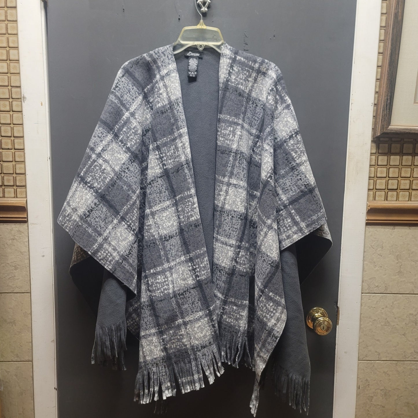 Eivissa Gray Plaid Reversible Wrap Poncho Fringe Trim One Size