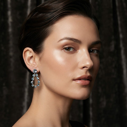 Vintage Blue Rhinestone Silvertone Loop Dangle Screw back Earrings Subtle