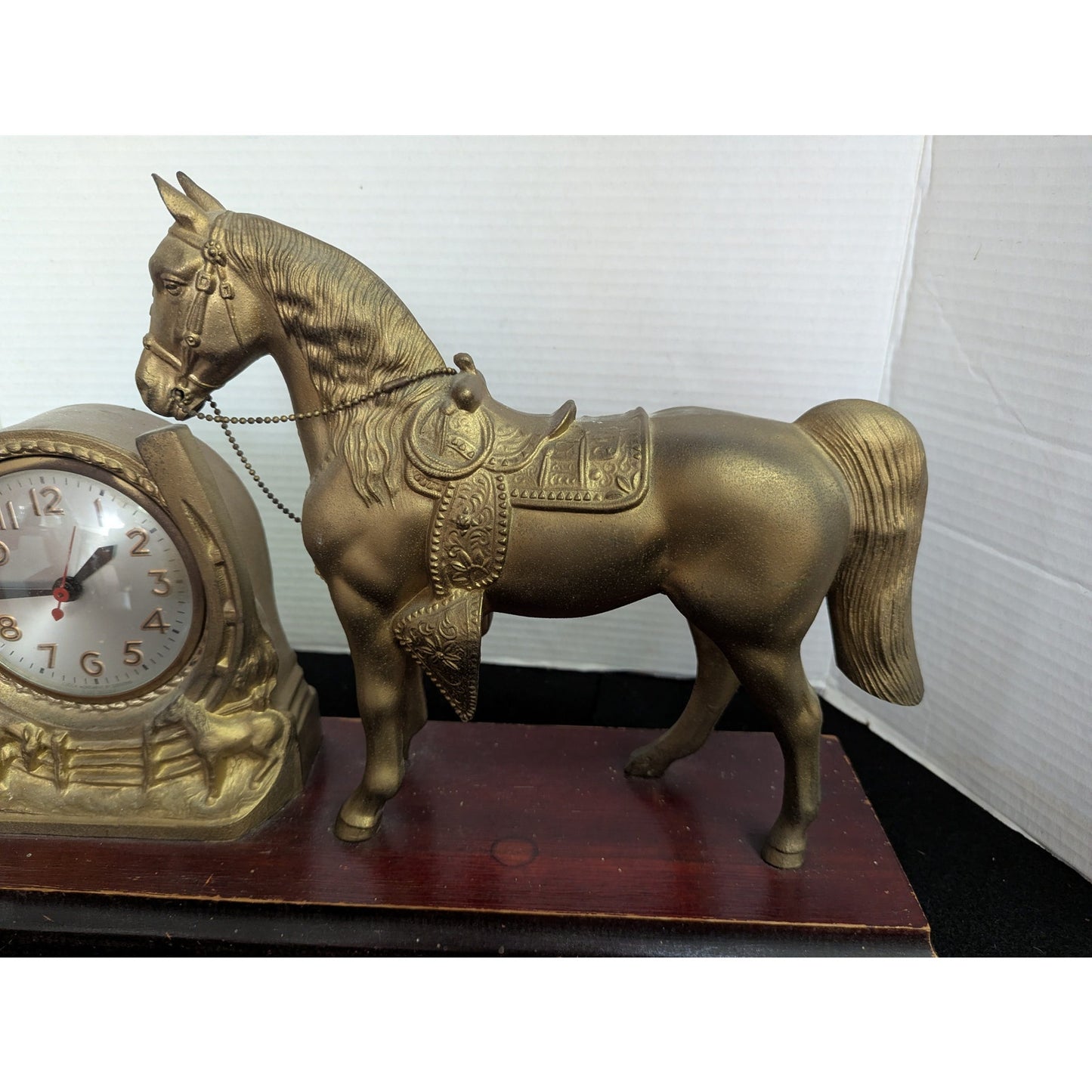 Vintage Kitschy Western Gold Horse Clock Retro Horseshoe Mantel Clock Equestrian