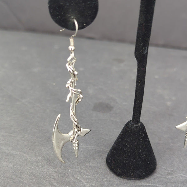 Vintage Silver Tone Battle Axe Dangle Pierced Earrings Gothic Edgy RenFaire