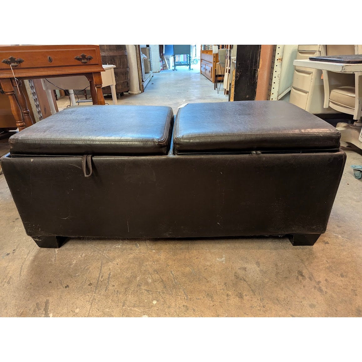 Secondhand Sandies: Cushioned Bench End of Bed trunk Storage Quilt Blanket