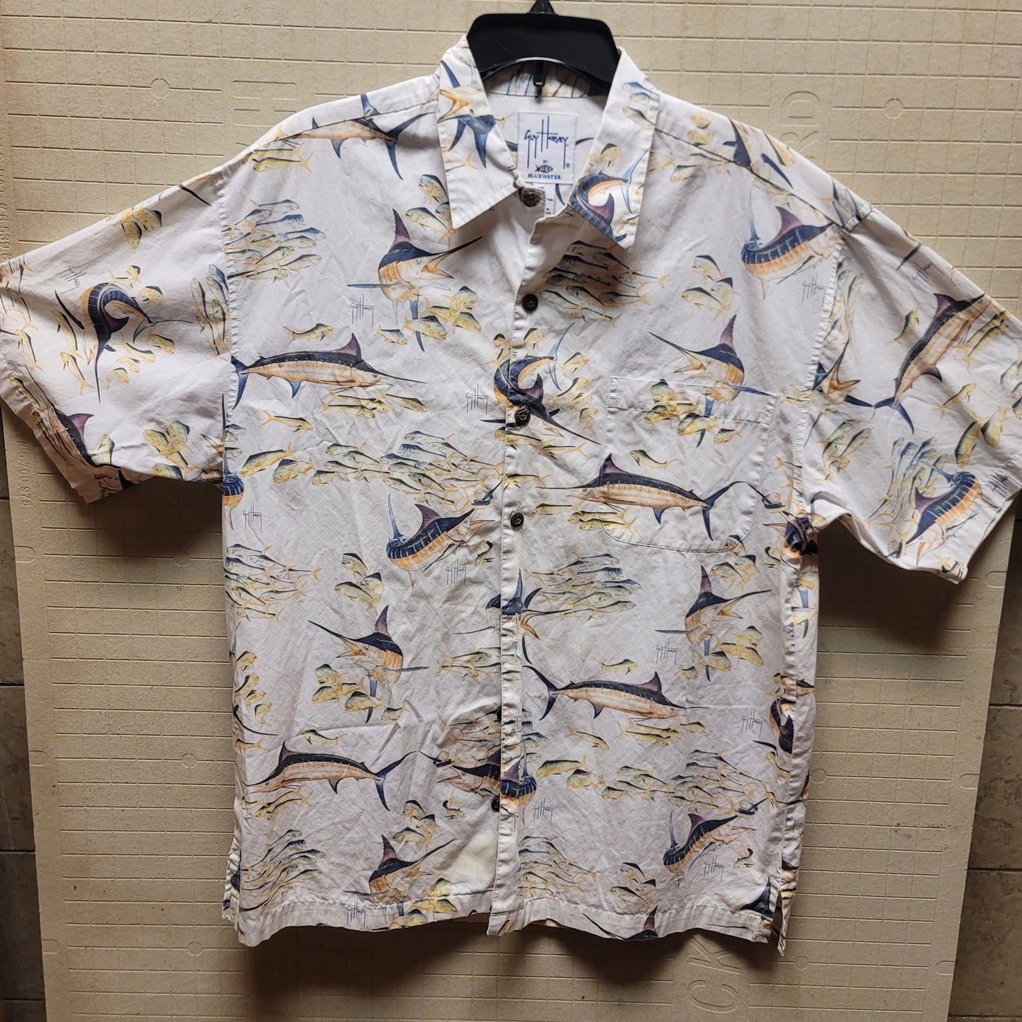 Guy Harvey shirt 100% Cotton Mens Large Short Sleeve Sailfish Shirt