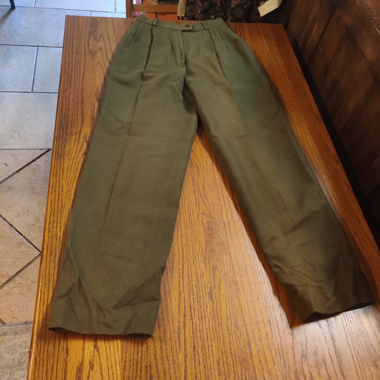 Vintage High Waisted Pleated Front Olive Green 100% Wool Pants Lined 4 Pockets