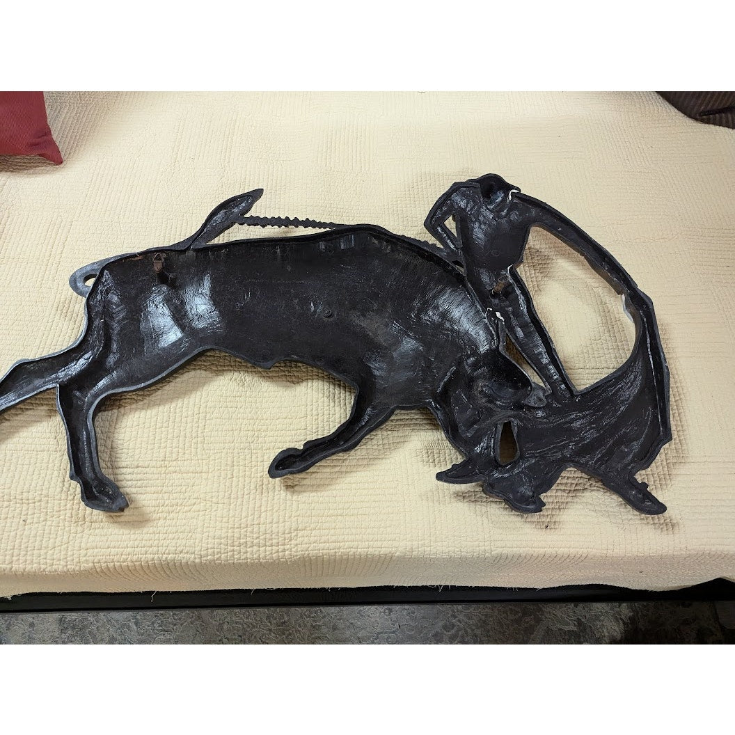 Bullfighter Wall Plaque LARGE Vintage 1968 Syroco Matador Bull Hanging