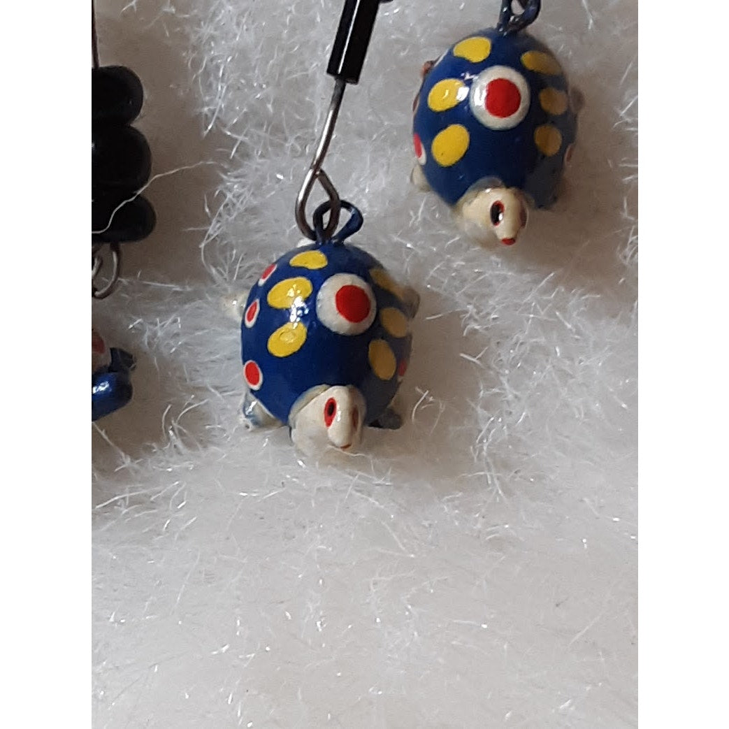 Artisan HANDMADE Earrings Black Seed Beads Dangle  French wire TURTLES