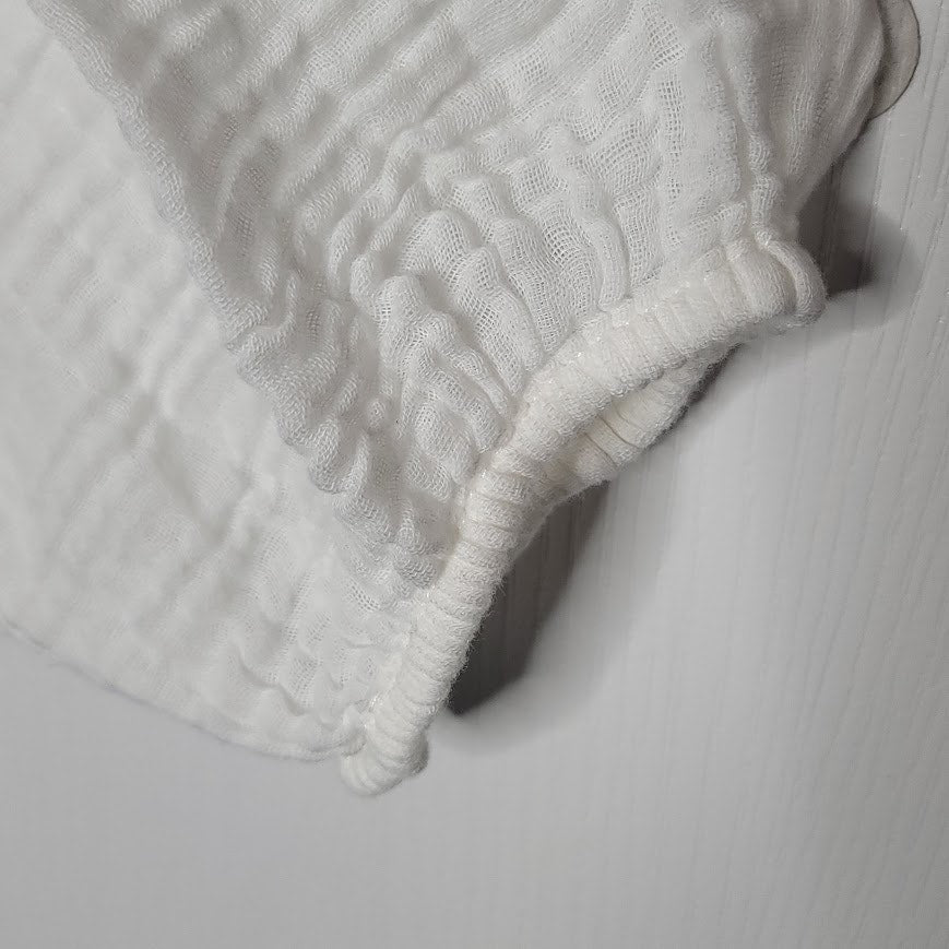 Sundays Size 3 White textured Button Up Cotton Long Sleeve V Neck Top Blouse