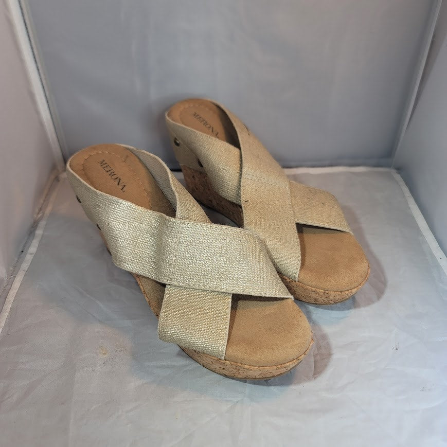 Merona Sandals Womens 9.5 Platform Beige Fabric Slip On Wedge Cork Heels Casual