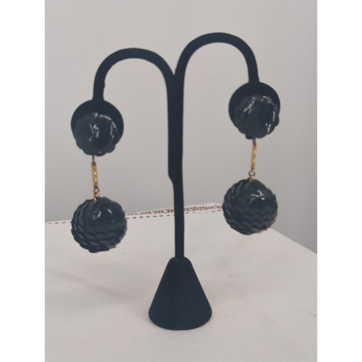 Vintage Black Rose Faceted Ball Dangle Drop Earrings Retro Gothic Chic
