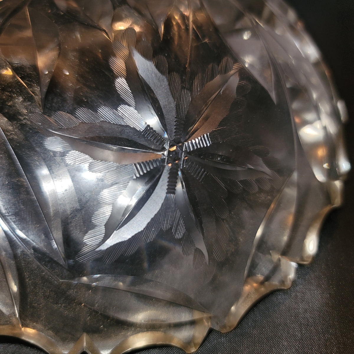 VINTAGE Large Clear Cut Glass Crystal Oval Serving Platter Starburst Pattern