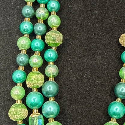 Vintage Japan Green sugar bead Art Glass 3 Strand Necklace MCM Emerald 1950 Glam
