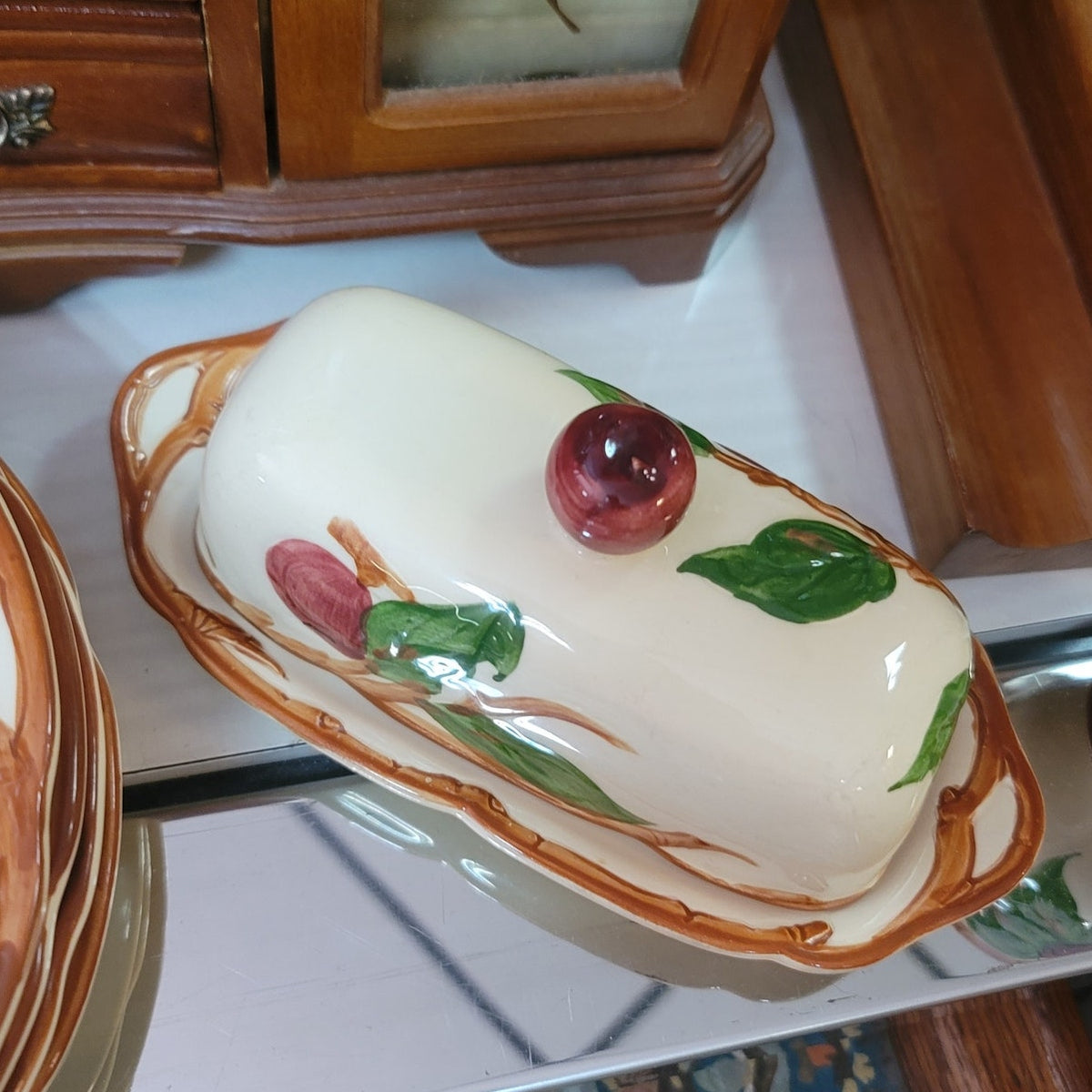 FRANCISCAN vintage 1/4 Lb Covered Butter Dish  Finial Top Apple USA Backstamp