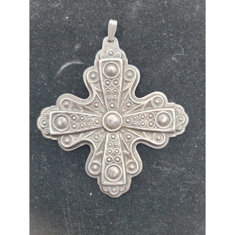Vintage Reed Barton 1972 Christmas Cross Sterling Silver Pendant Renaissance Revival