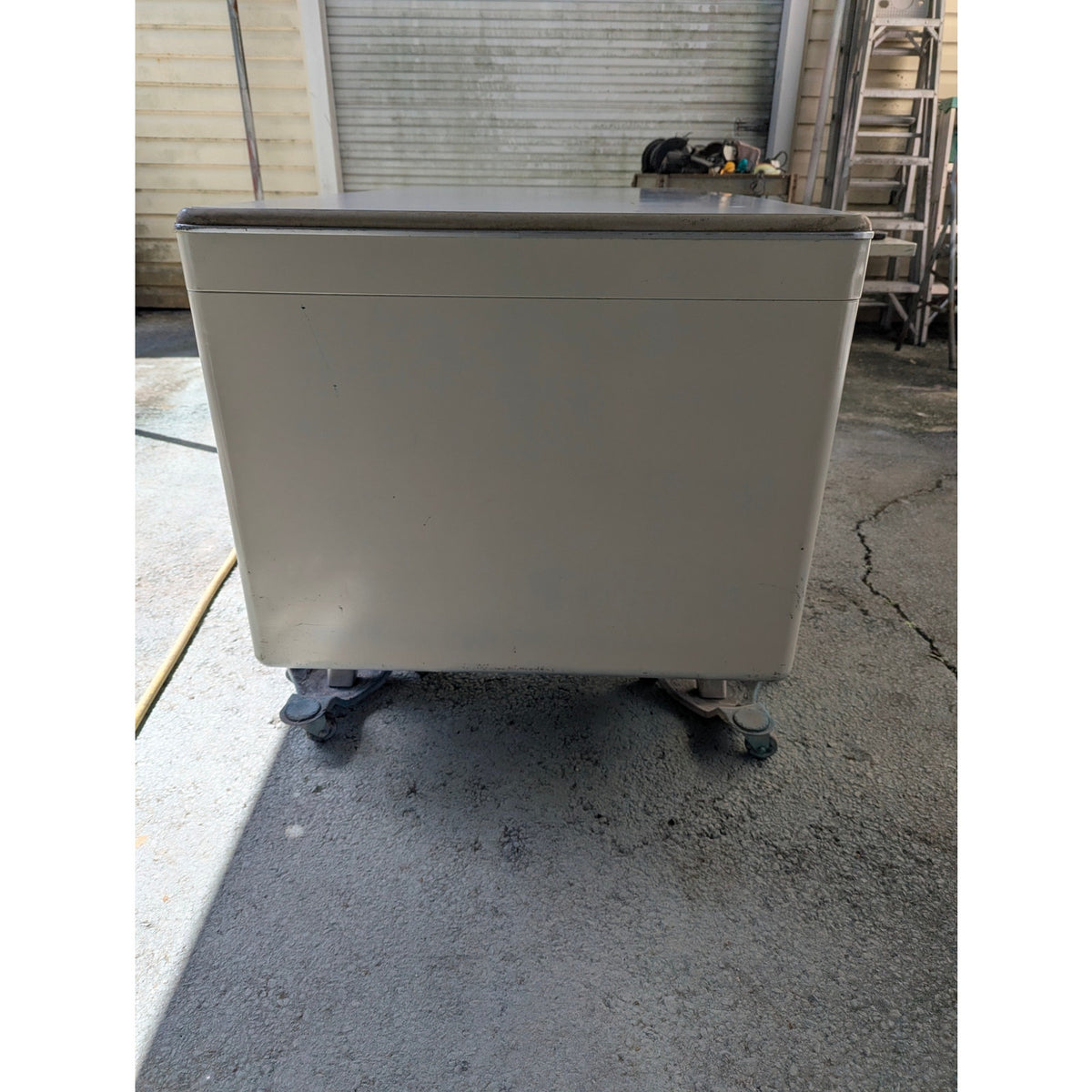 Vintage GF Mode-Maker Steel Tanker Desk Mid Century Modern Industrial Office 60s