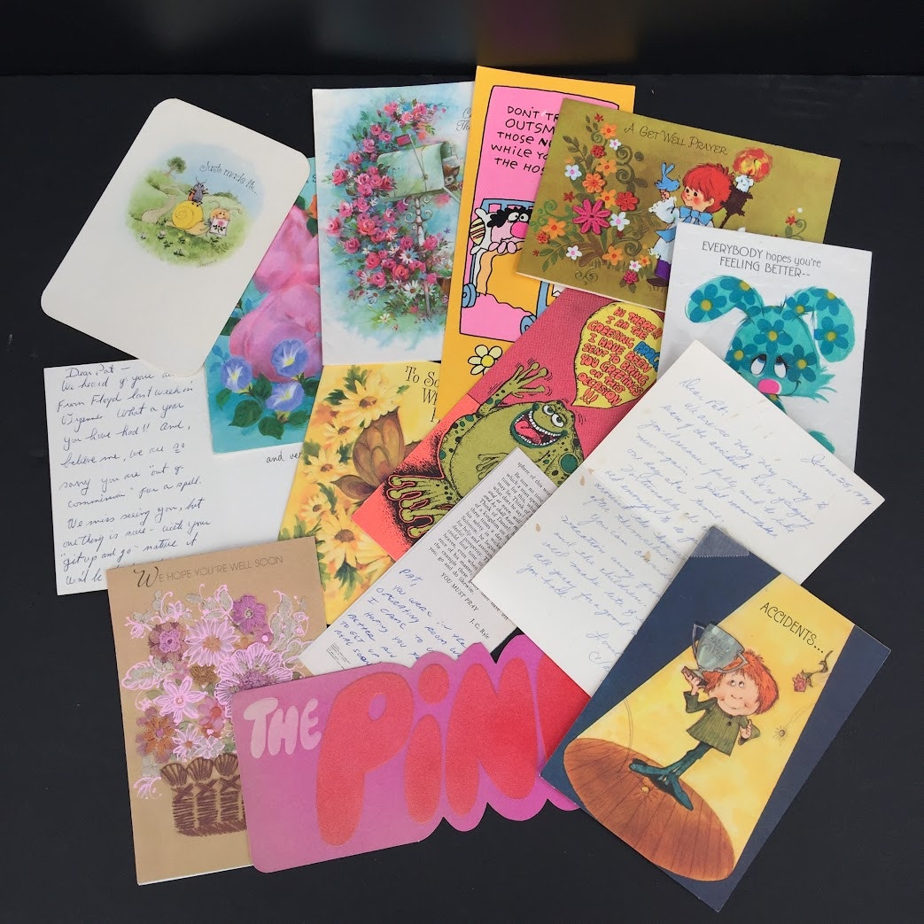 Vintage greeting Cards LOT ephemera Used 1970's GREAT Graphics Scrapbooking