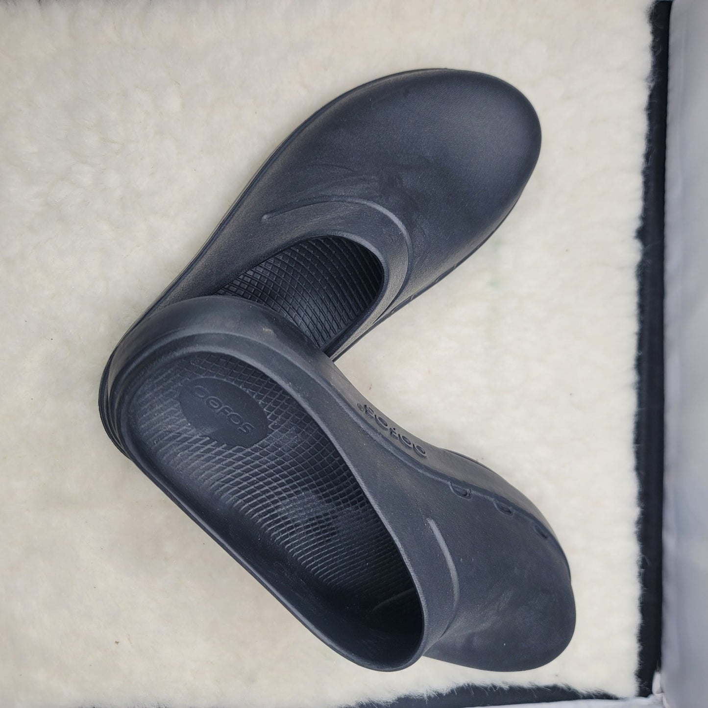 OOFOS OOccloog Recovery Clogs Black Men's 7 / Women's 9 Slip On Mule Slip on