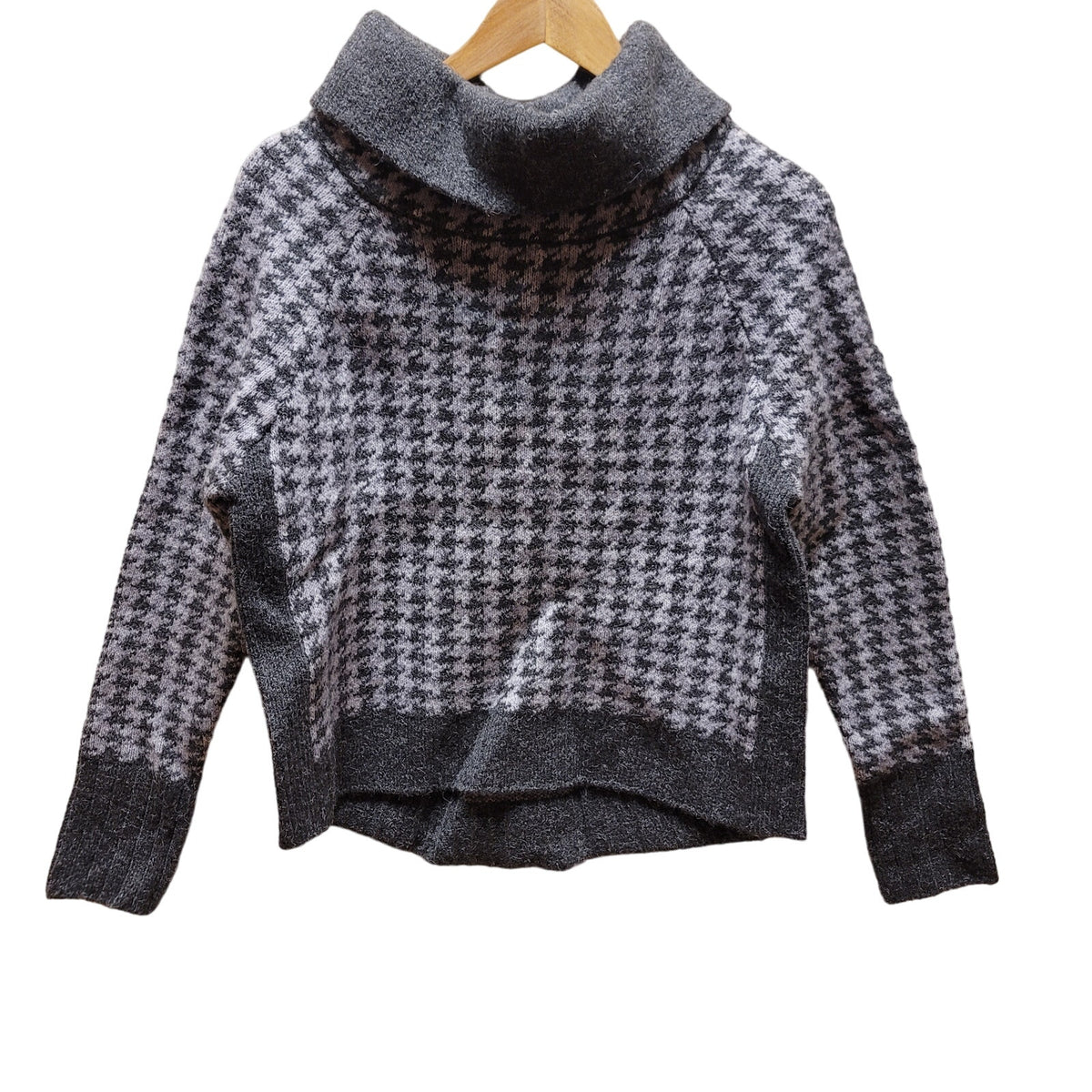 RD style gray sweater medium Cropped Style Long Sleeve Turtleneck Checkered