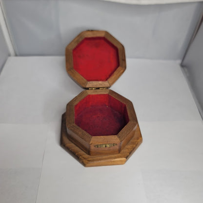 Vintage Pine wood Octagon trinket box stash felt lined 5" with golden closure