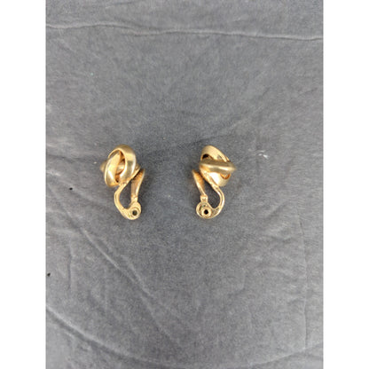 Vintage Mid-Century Monet Gold Tone Swirl Love Knot Clip-On Earrings Classic