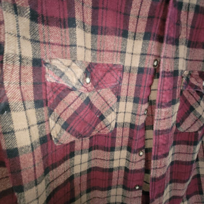 Heavy 100% Cotton Size Large St. Johns Bay burgundy oak plaid long sleeve Shirt