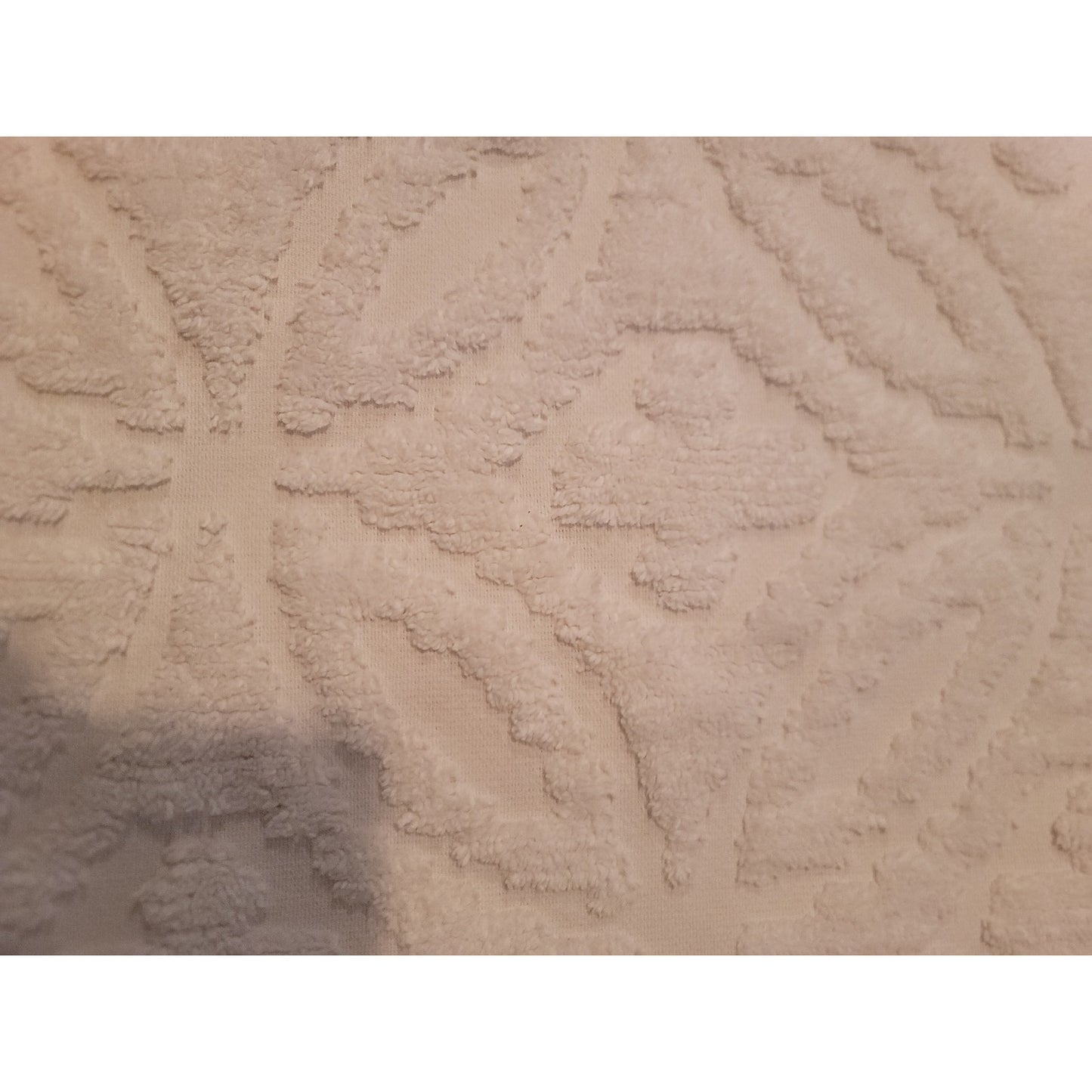 Vintage White Chenille Candlewick Medallion Queen Bedspread with Fringe