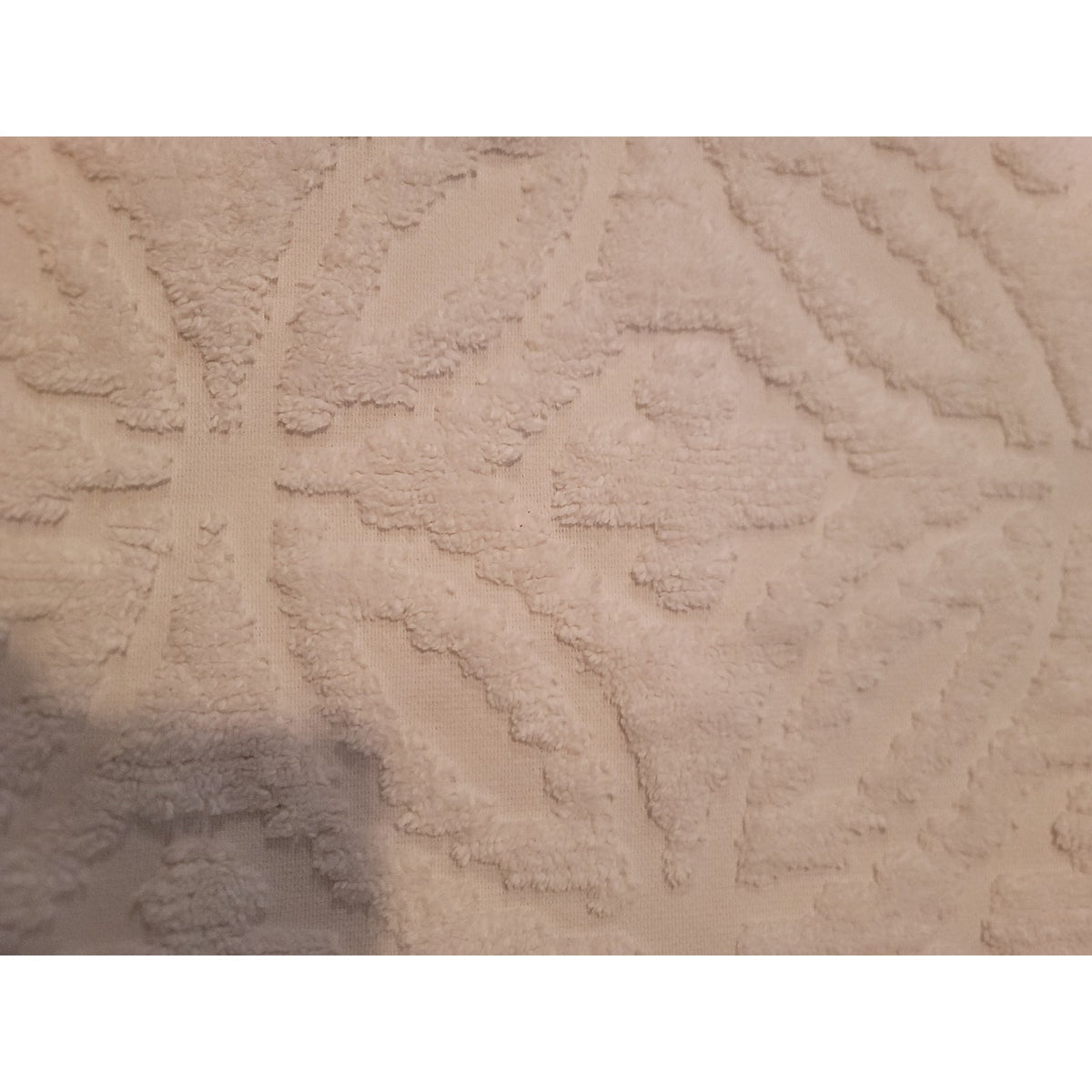 Vintage White Chenille Candlewick Medallion Queen Bedspread with Fringe