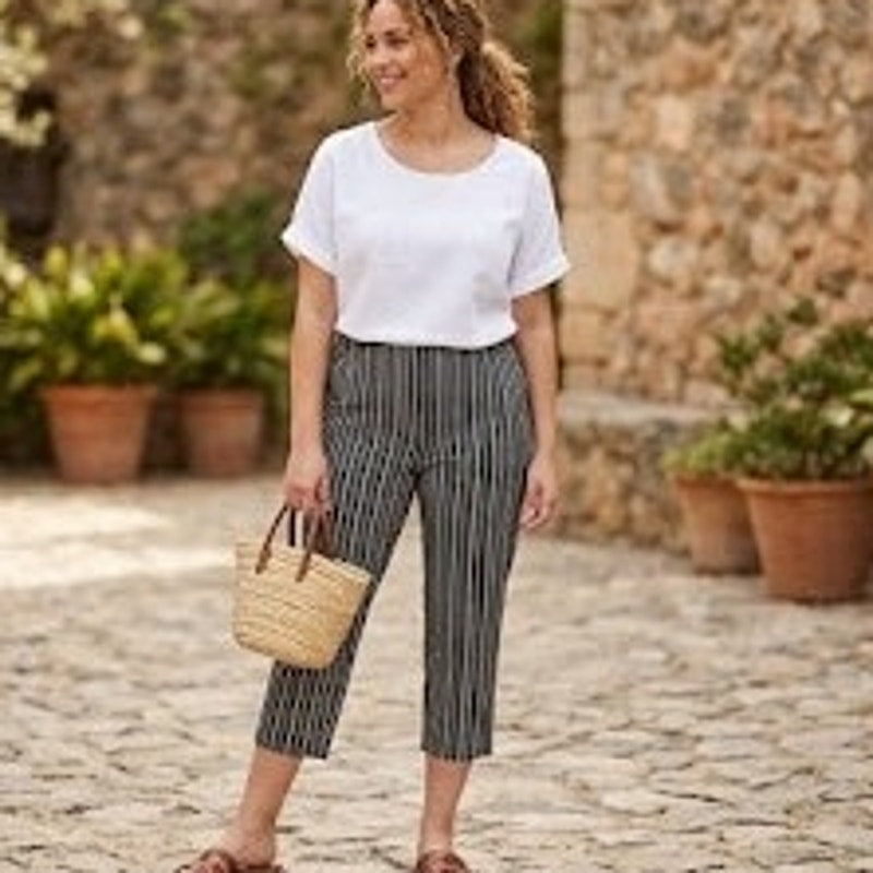 Westbound Women's Black and White Striped Capri Pedal Pusher Pants 16 Travel