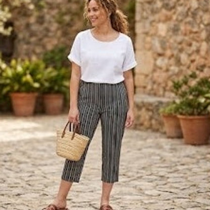 Westbound Women's Black and White Striped Capri Pedal Pusher Pants 16 Travel