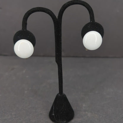 Vintage White Round Flat Disc Screw Back Earrings Retro Jewelry Minimalist 1950s