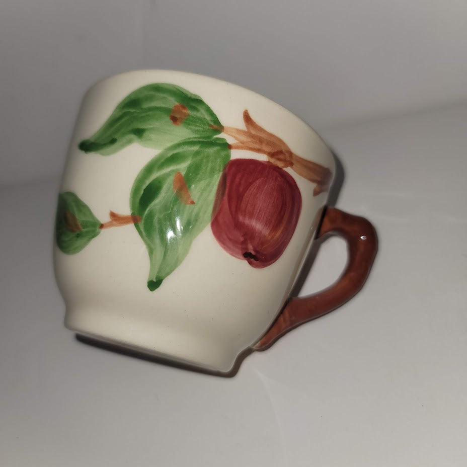 Vintage 80s Tea Coffee Cup  Apple USA  FRANCISCAN dinnerware