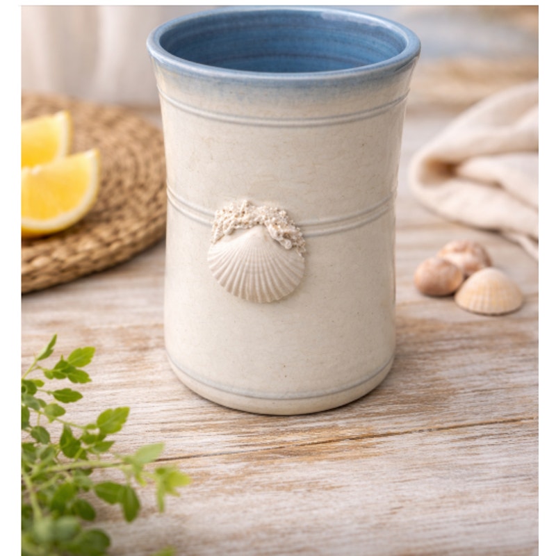 Wakulla Clay '86 Handmade Art Studio Pottery Vase Tumbler White Blue Sea shell