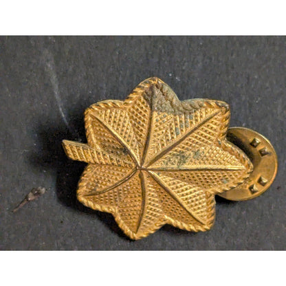Vintage Vanguard Gold Oak Leaf Rank Insignia Pin US Military Major LCDR