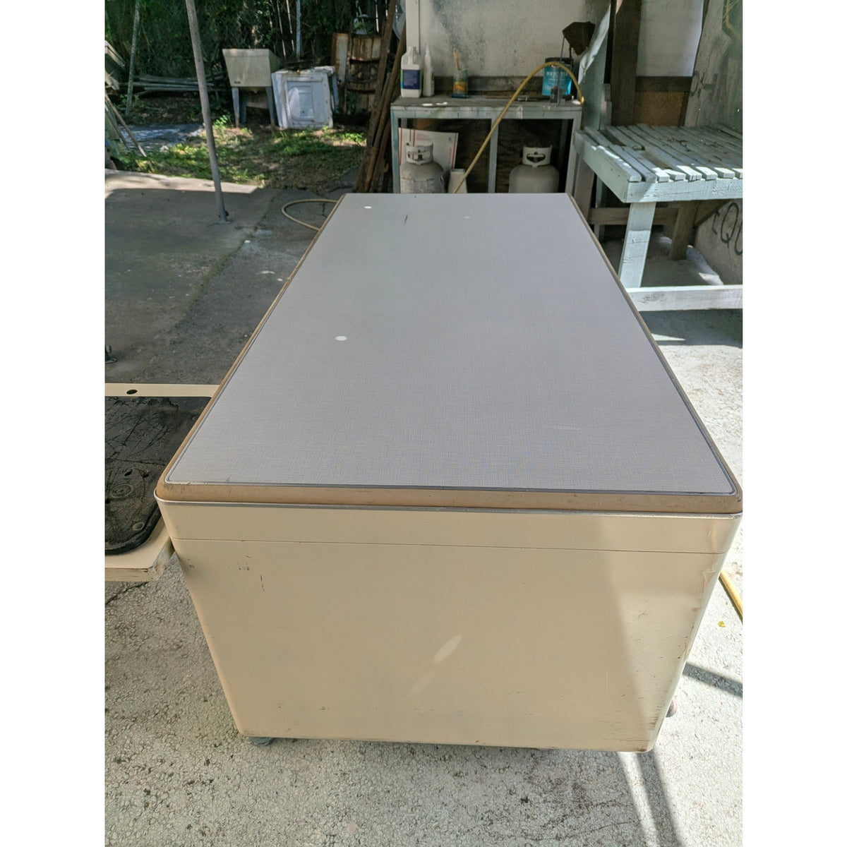 Vintage GF Mode-Maker Steel Tanker Desk Mid Century Modern Industrial Office 60s