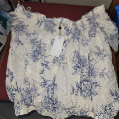 Socialite ivory blue floral off shoulder long sleeve blouse size LARGE NWT