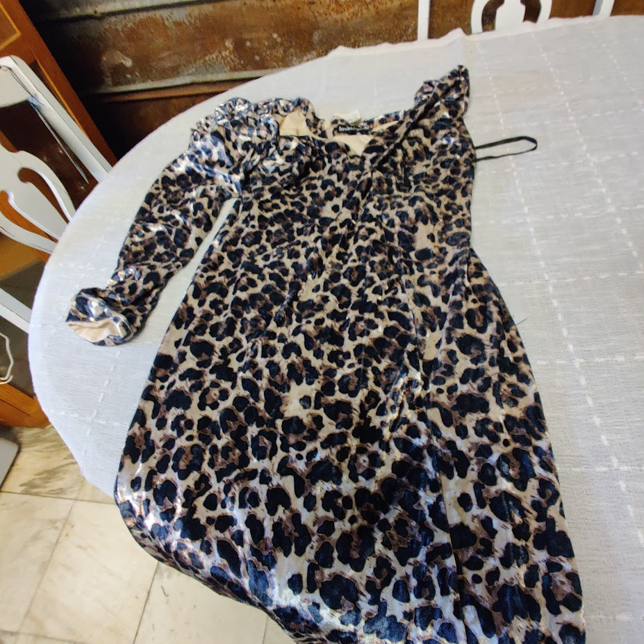 Lavish Alice Cold Shoulder Crush Velvet Cocktail Sheath Dress Sz 10 Leopard NWT