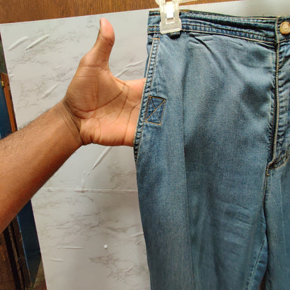 Vintage Lightweight Cotton Light Wash Bootcut Hem Slit High Waist Jeans Size 6
