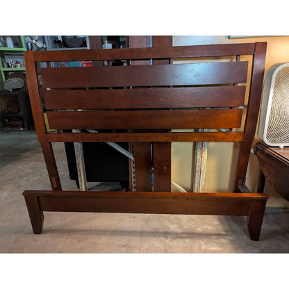 SECONDHAND SANDIES: Queen Headboard Footboard and Rails