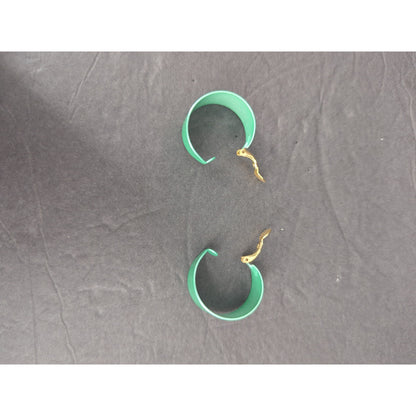 Vintage Glossy Green High Polish Enamel Huggie Hoop Wrap Clip On Earrings Retro