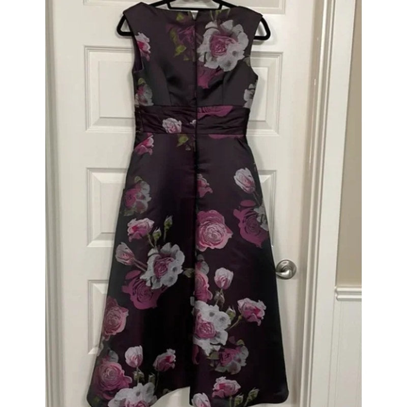Kay Unger Size 4 Tea Length Midi Plum Floral Sleeveless Fit Flare cocktail DRESS