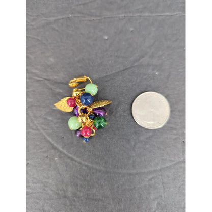 Vintage Avon Gold Tone Pearl Accent Floral Wreath Clip On Earrings Dangle Beads