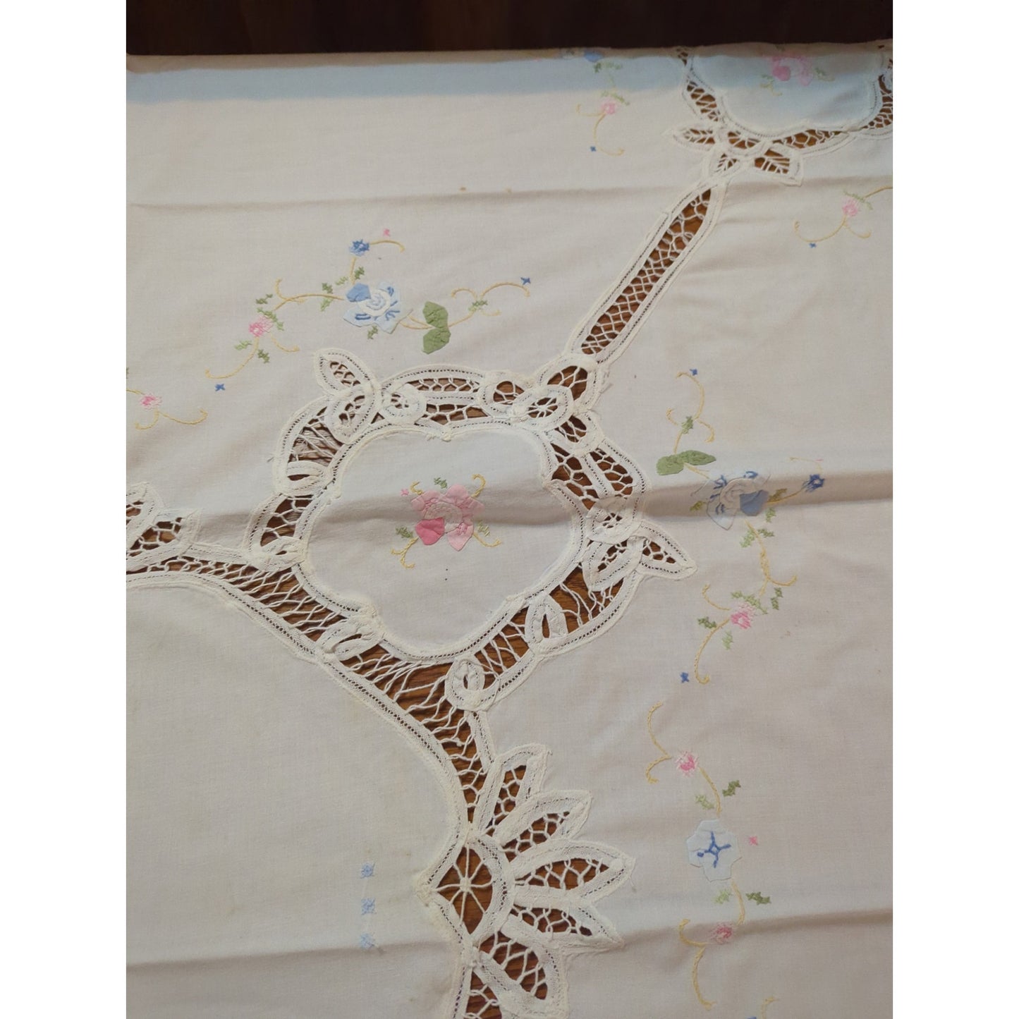 Vintage Hand-Embroidered & Cutwork Lace White Oval Tablecloth Pastel Florals