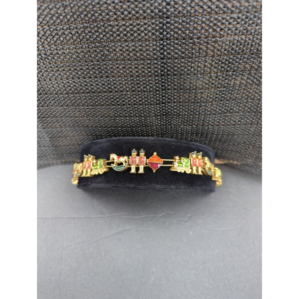 Vintage Fashion BRACELET Avon 8" toy soldiers enameled slide holiday