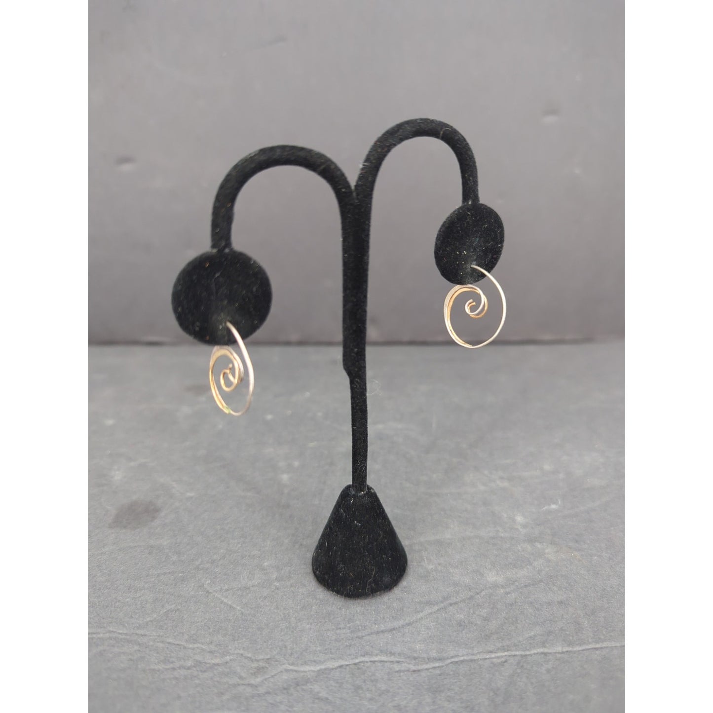 Vintage Gold Tone Wire Spiral Swirl Stud Earrings Pierced Minimalist Boho Chic