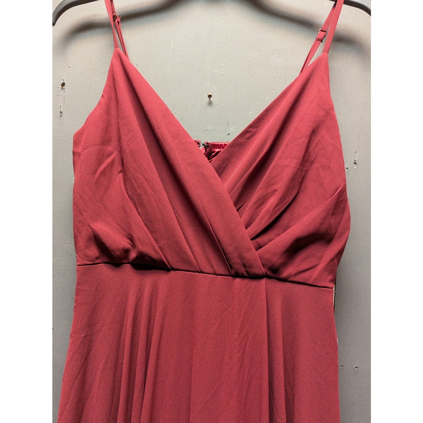 Lulus Wine Red V-Neck Spaghetti Strap Maxi Dress Size Medium New Formal Evening