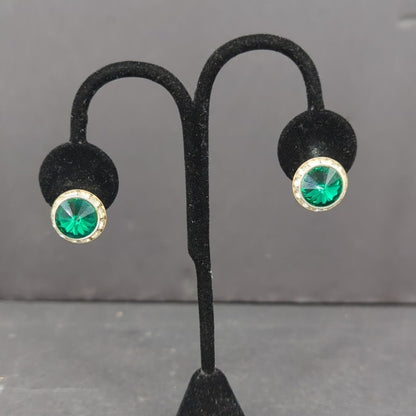 Vintage Emerald Green Rhinestone Gold Tone Round Clip On Earrings