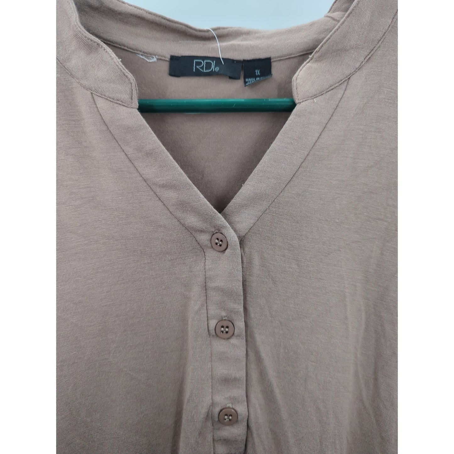 RDI Women's NWT Size 1X Mocha Brown Henley Long Sleeve Tunic Blouse