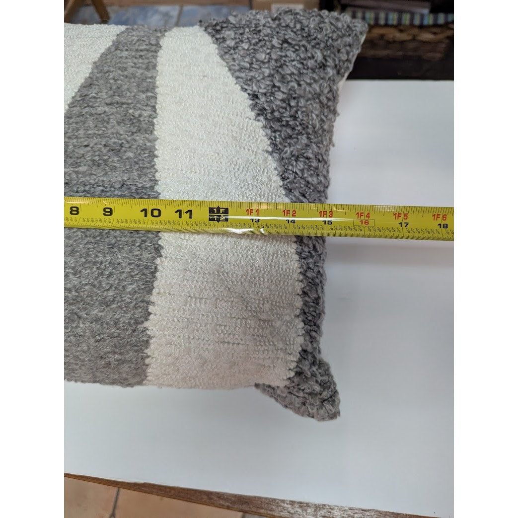 Murmur  Embroidered Throw Hand woven New $126.00 Linen Pillow 15"x15" w/ Insert