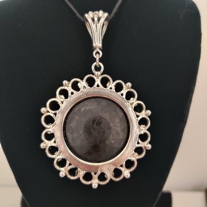 Vintage Whiting & Davis Intaglio Glass Cameo Pendant Necklace Silver Tone